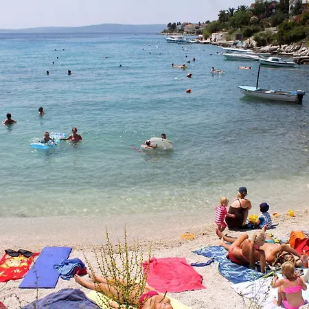 Family-friendly With Swimming Pool Mavarstica, Ciovo - 18642 דירה טרוגיר